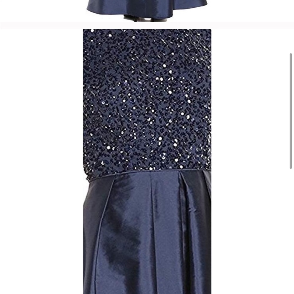 Navy blue beaded gown - Picture 4 of 8